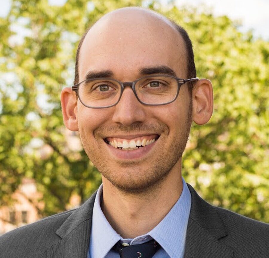 Greg Pizzoli